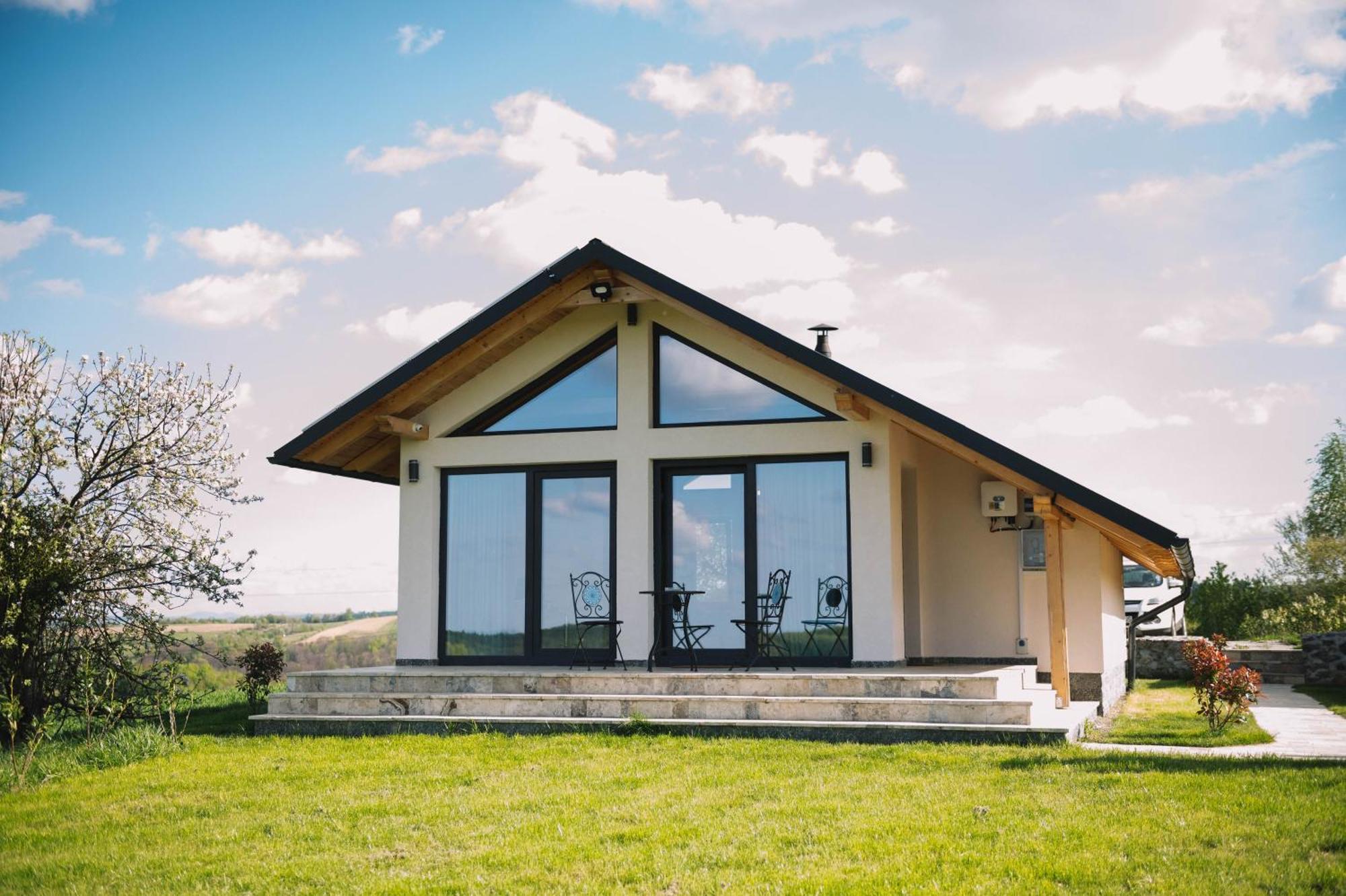 Casa Moderna In Sinteu - Intersectia Intre Modern Si Linistea Naturii Huta Voivozi Extérieur photo