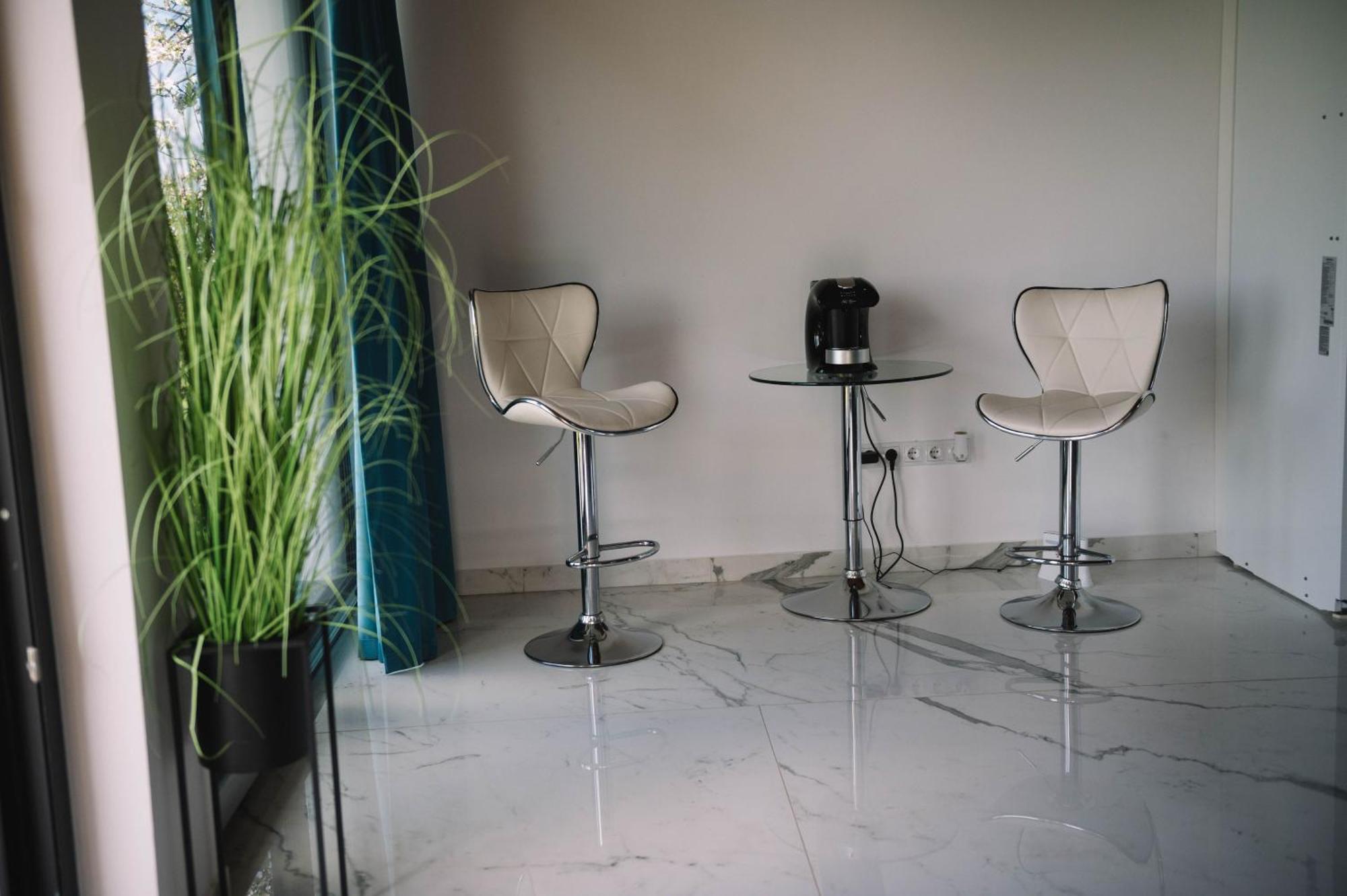 Casa Moderna In Sinteu - Intersectia Intre Modern Si Linistea Naturii Huta Voivozi Extérieur photo